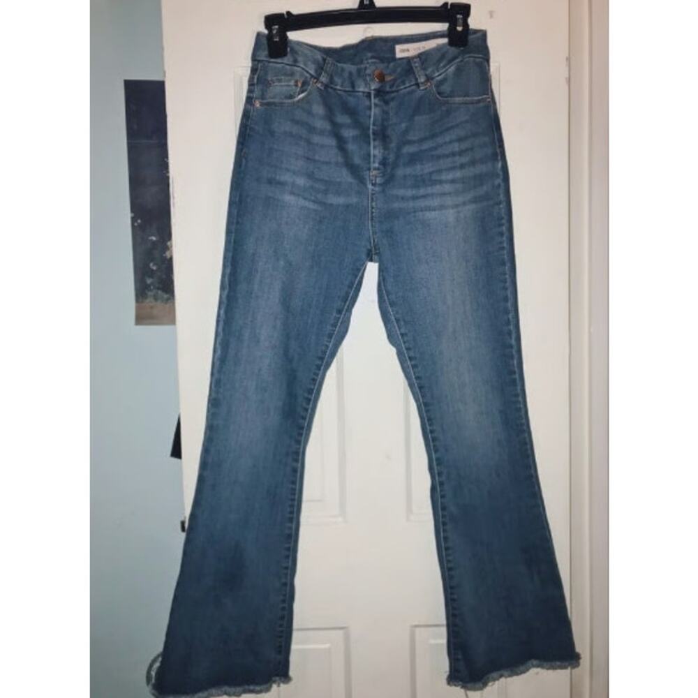 High Wasted Flare Jeans With Fringe